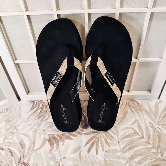 Kendall and Kylie Sandals - Picture 10 of 10